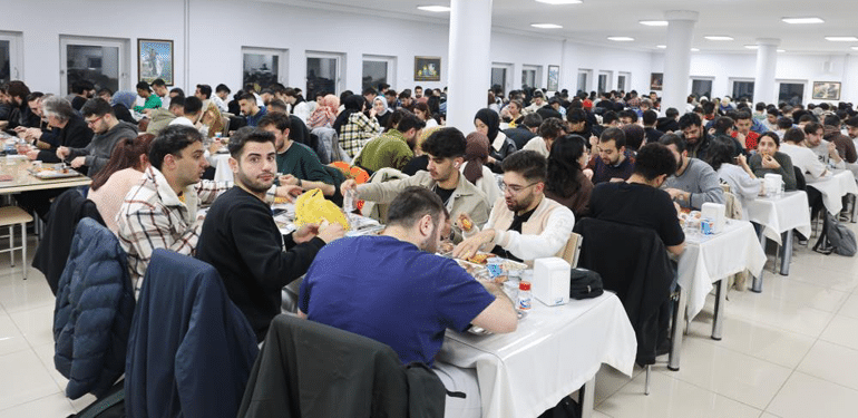 Elazığ Fırat Üniversitesi Öğrencilerine Ramazan Boyunca Ücretsiz İftar İmkânı