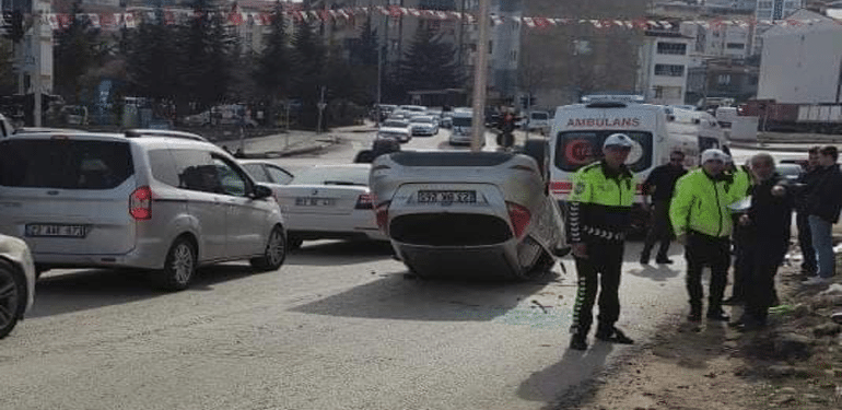 Elazığ’da Otomobil ters takla attı: 1 Yaralı