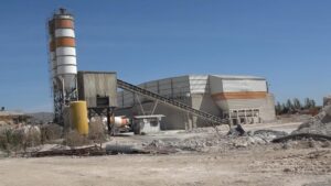Elazığ'da Forkliftin Altında Kalan İşçi Ağır Yaralandı