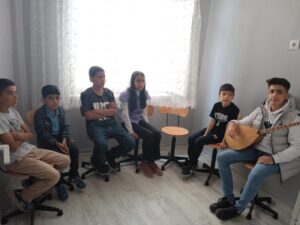 Elazığ'ta El-aziz Kültür Eğitim ve Yardımlaşma Derneğinden Ücretsiz Enstrüman Kursu