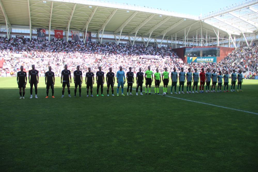 TFF 3. Lig: Elazığspor, Sapanca Gençlikspor'u 2-1 Mağlup Etti