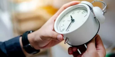 Türkiye Kış Saati Uygulaması 2025 Saatler Geri Alınacak mı Kış Saati Kalktı mı