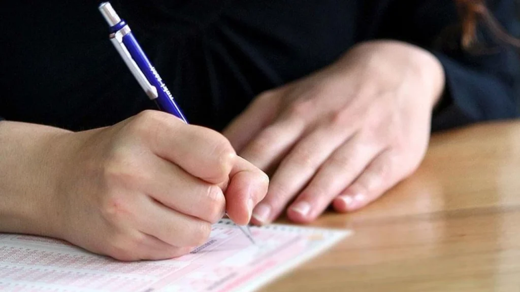 AÖL SINAV SONUÇLARI NE ZAMAN AÇIKLANACAK? MEB Tarihi Duyurdu: İşte 2025-2026 AÖL Soru Kitapçığı ve Sonuç Ekranı...
