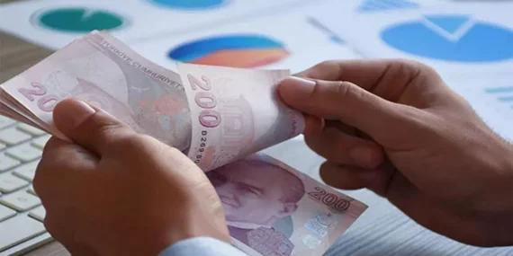 MEMUR ZAMMI İÇİN HESAPLAR DEĞİŞTİ! İşte Kuruşu Kuruşuna 2026 Ocak Maaş Tablosu: Öğretmen, Polis, Doktor Ne Kadar Alacak?