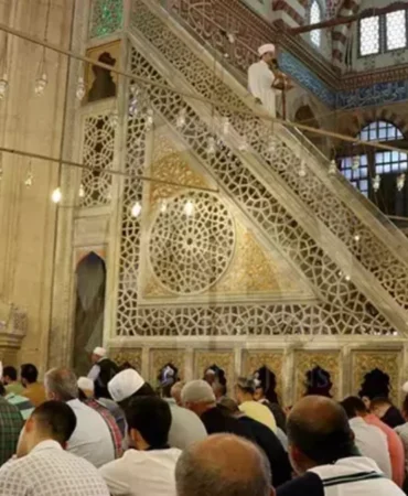 2 Ocak Cuma hutbesi yayınlandı: Diyanet'ten 'inançsızlık' uyarısı! 'Her Şey Allah'ı Anlatır'