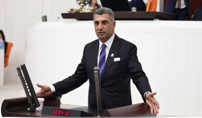 CHP Milletvekili Gürsel Erol: "Elazığ Belediyesi yoğun karla mücadelede süreci başarılı bir şekilde yönetememiştir"