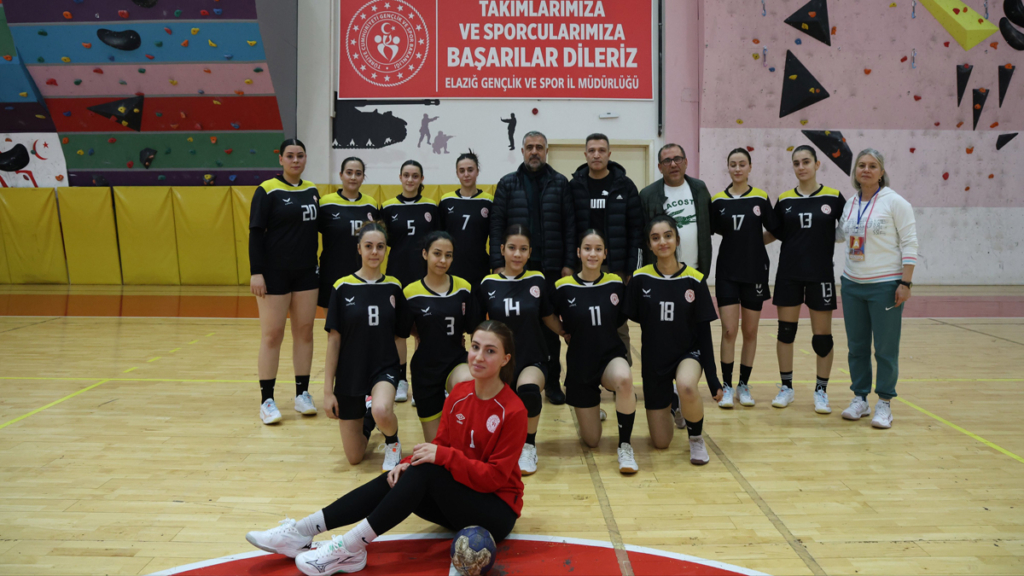 Elazığ Gençlik ve Spor Kulübü Hentbol'da 32-30 Kazandı!
