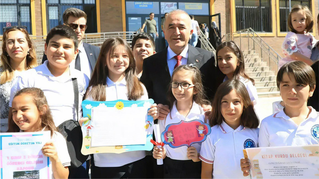 Elazığ Valisi Hatipoğlu’ndan Öğrencilere Yarıyıl Mesajı: 