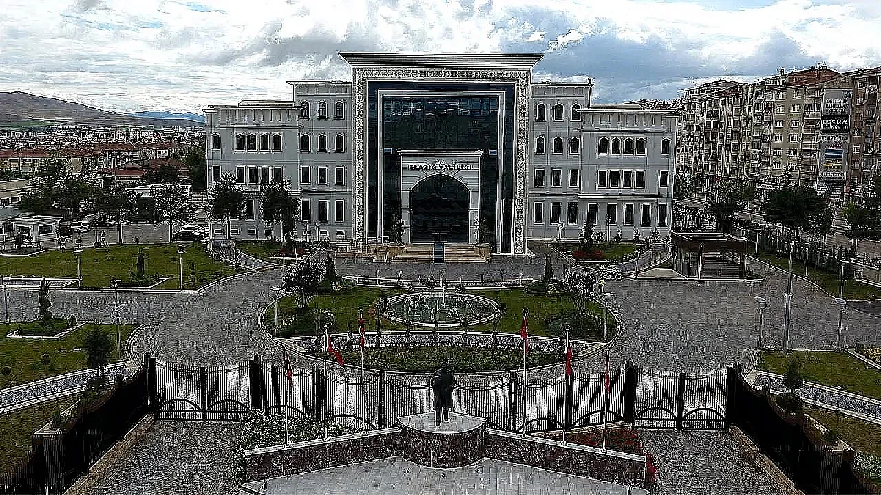 Elazığ'da 1 haftada 213 şahıs yakalandı, 36 kişi tutuklandı ve 100 Araç Trafikten Men Edildi!