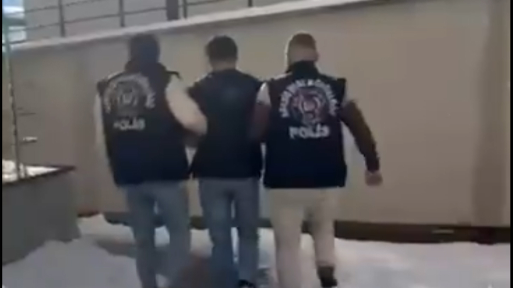 Elazığ'da 23 yıl hapis cezasıyla aranan firari yakalandı!