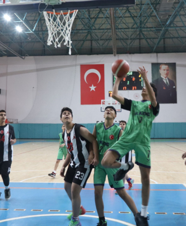 Elazığ’da Okul Sporları Rüzgarı Esti: 3 Branşta Dereceye Girenler Belli Oldu!