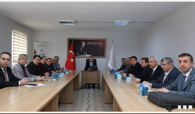 Elazığ’da Yeni Öğretmenevi Müjdesi ve Duygu Dolu Karne Ziyaretleri!