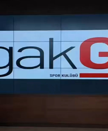 Elazığ’ın 'Gakgo'ları 45 Madalya ile Tarih Yazdı! Şampiyon Karatecilerden Vali Hatipoğlu’na Ziyaret
