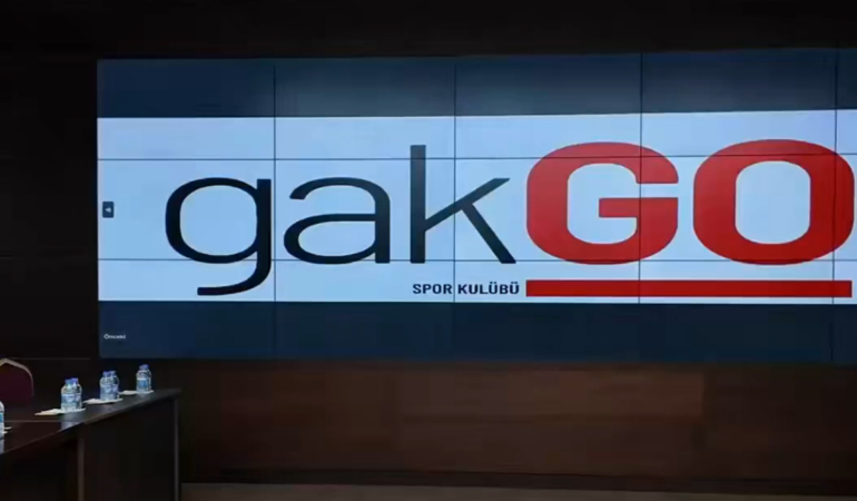 Elazığ’ın 'Gakgo'ları 45 Madalya ile Tarih Yazdı! Şampiyon Karatecilerden Vali Hatipoğlu’na Ziyaret
