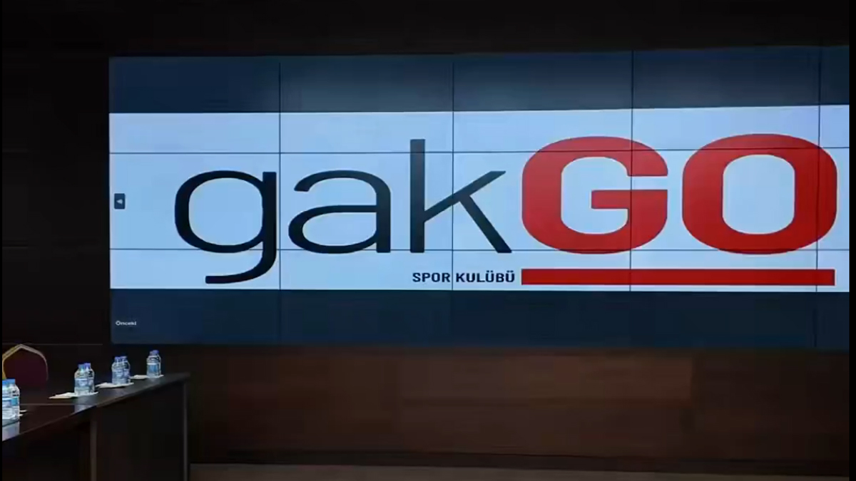 Elazığ’ın 'Gakgo'ları 45 Madalya ile Tarih Yazdı! Şampiyon Karatecilerden Vali Hatipoğlu’na Ziyaret