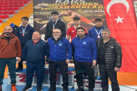 Elazığlı Güreşçilerden Kars’ta Başarı: 3 Sporcu Türkiye Finallerinde!