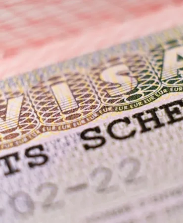 Schengen Vizesinde Yeni Dönem! O Ülke Kapılarını Sonuna Kadar Açtı! Şartları Sağlayan Oturum Alıyor!