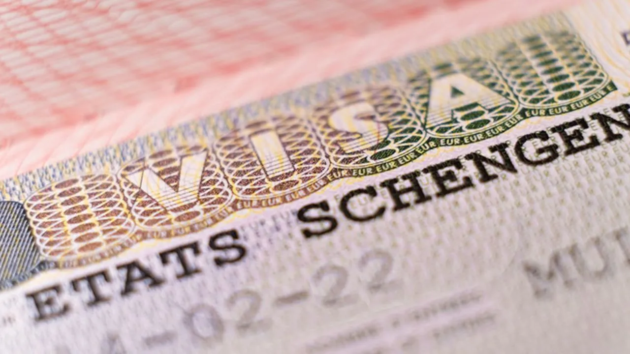 Schengen Vizesinde Yeni Dönem! O Ülke Kapılarını Sonuna Kadar Açtı! Şartları Sağlayan Oturum Alıyor!