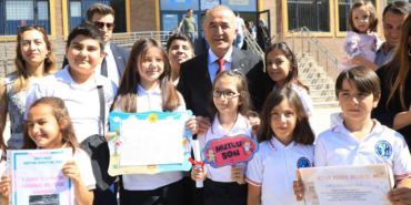 Vali Hatipoğlu Yatırımları Duyurdu! Elazığ'a 130 Yataklı Öğretmenevi ve Yeni Okullar Geliyor!
