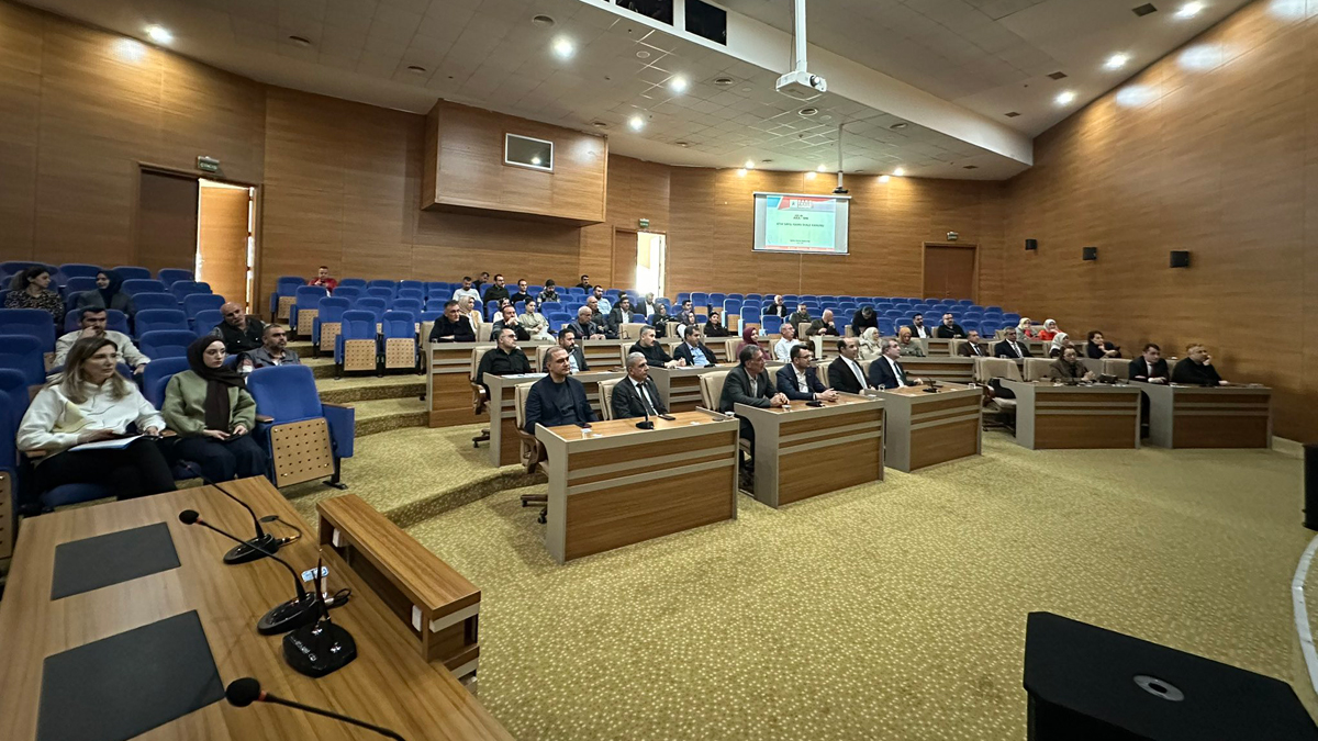 Elazığ İl Özel İdaresi’nde Personeline Kamu İhale Kanunu Eğitimi Verildi
