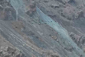 Elazığ Palu'da Heyelan: Mezra Yolu Ulaşıma Kapandı!