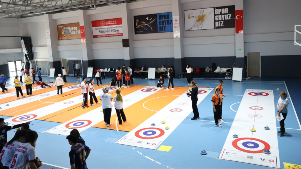 Elazığ Dev Organizasyonda Yüzlerce Floor Curling Sporcusuna Ev Sahipliği Yapıyor